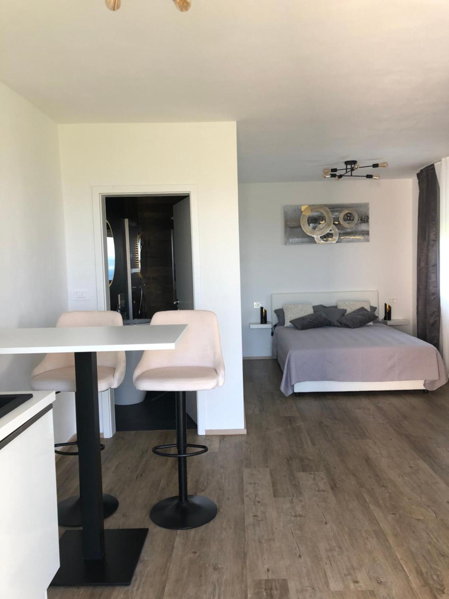 Apartmaji Meli Pu Izola Exterior foto