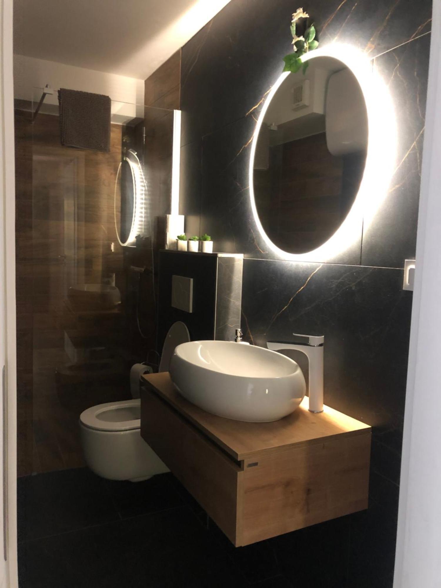 Apartmaji Meli Pu Izola Exterior foto