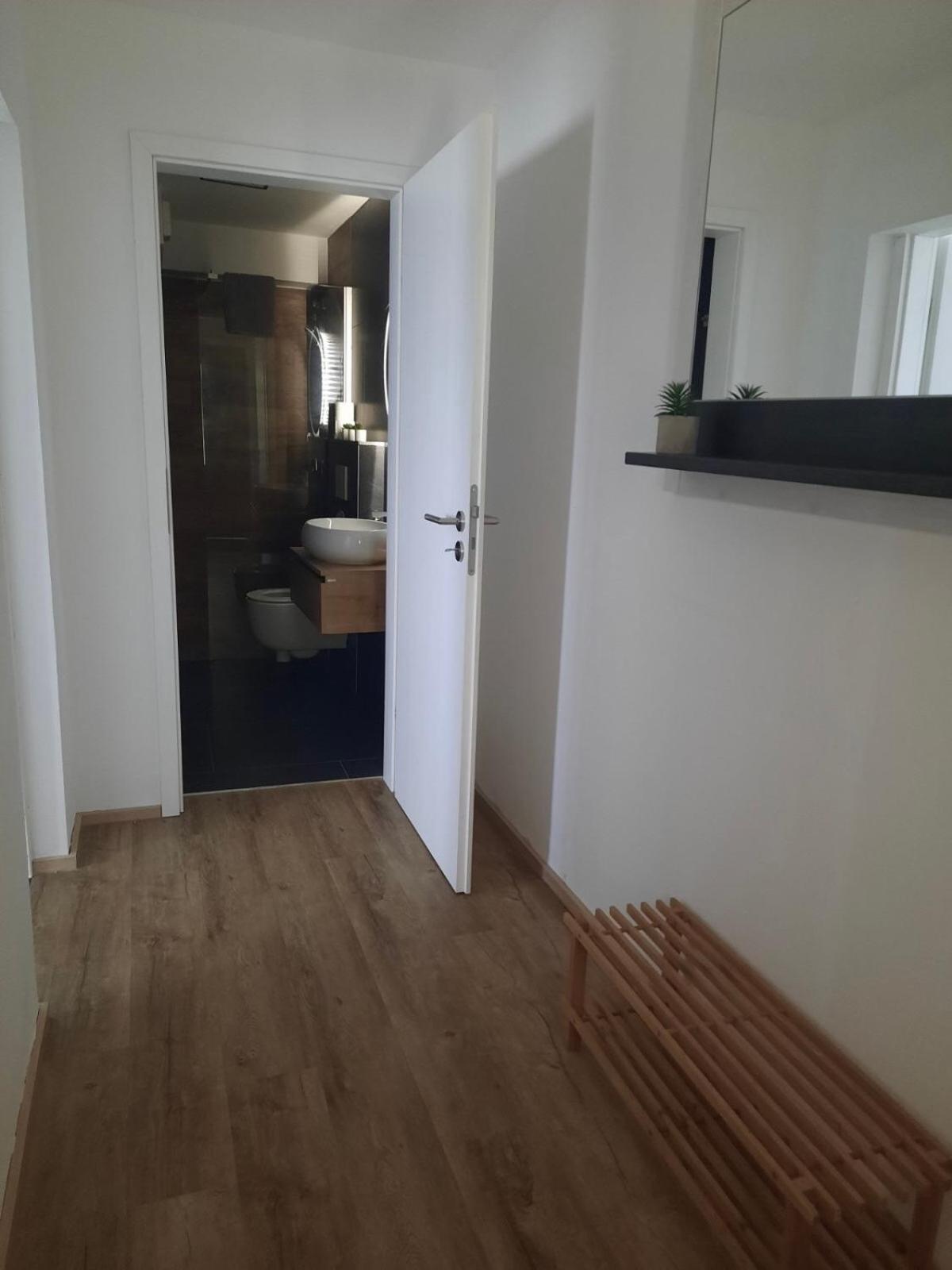 Apartmaji Meli Pu Izola Exterior foto